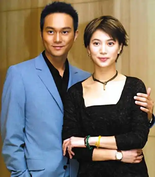 知名演员夫妻,因戏结缘结婚23年生一子,如今一家三口幸福美满_袁咏仪