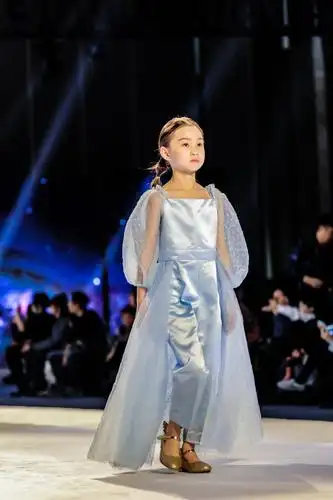 苏州万豪酒店2020岁未儿童服装模特走秀