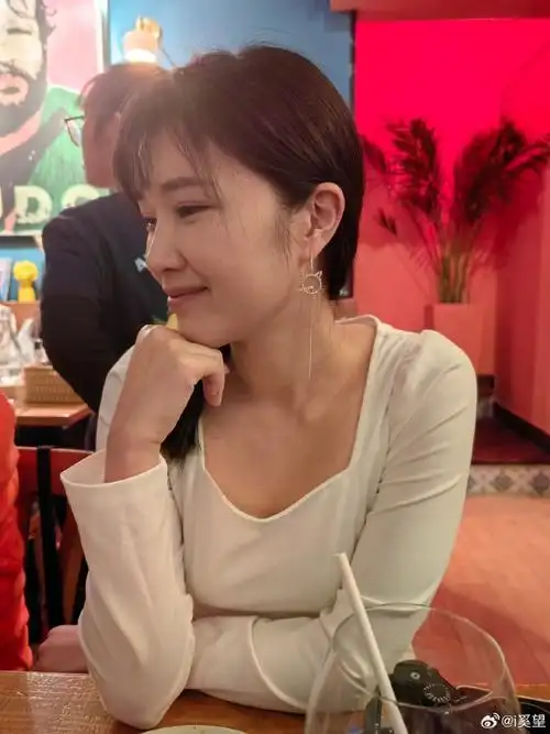 各花入各眼,唯有春色来奚望超话