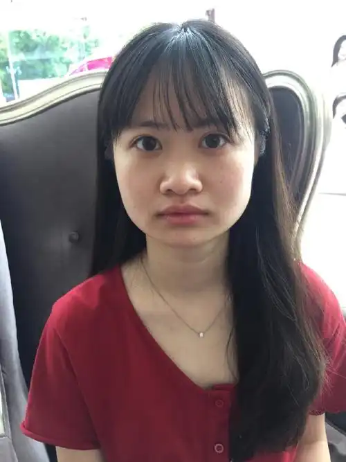 仙女们评一下:我这个脸是属于圆脸还是国字脸亦或者是倒三角形脸