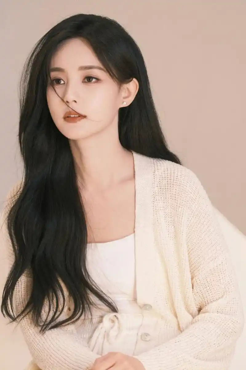 李一桐高清壁纸头像(六十五)[比心]