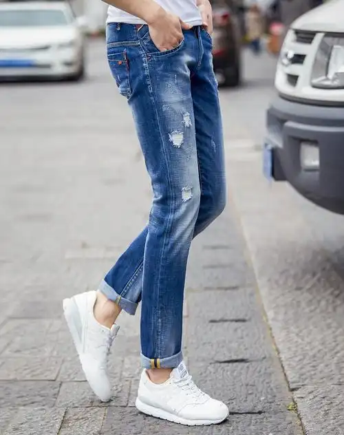 男款蓝色牛仔裤