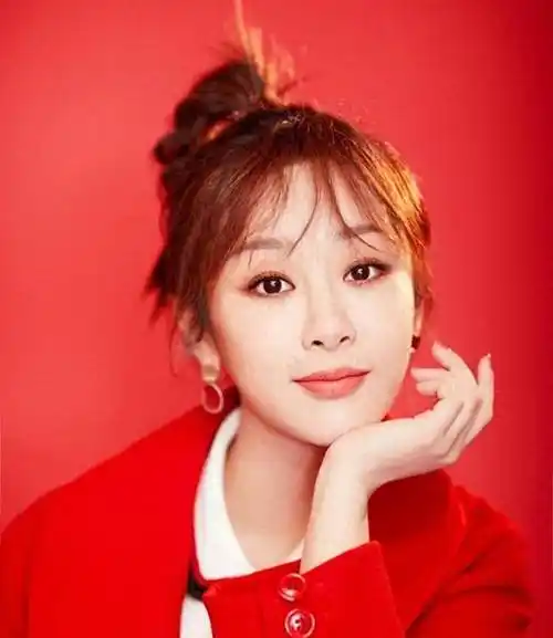 31岁杨紫大女主古偶排到2015年:3部男主李现张新成,二搭檀健次_角色