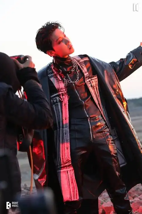 郑号锡0218生日快乐#me, myself, and j-hope郑号锡生日写真集暮篌