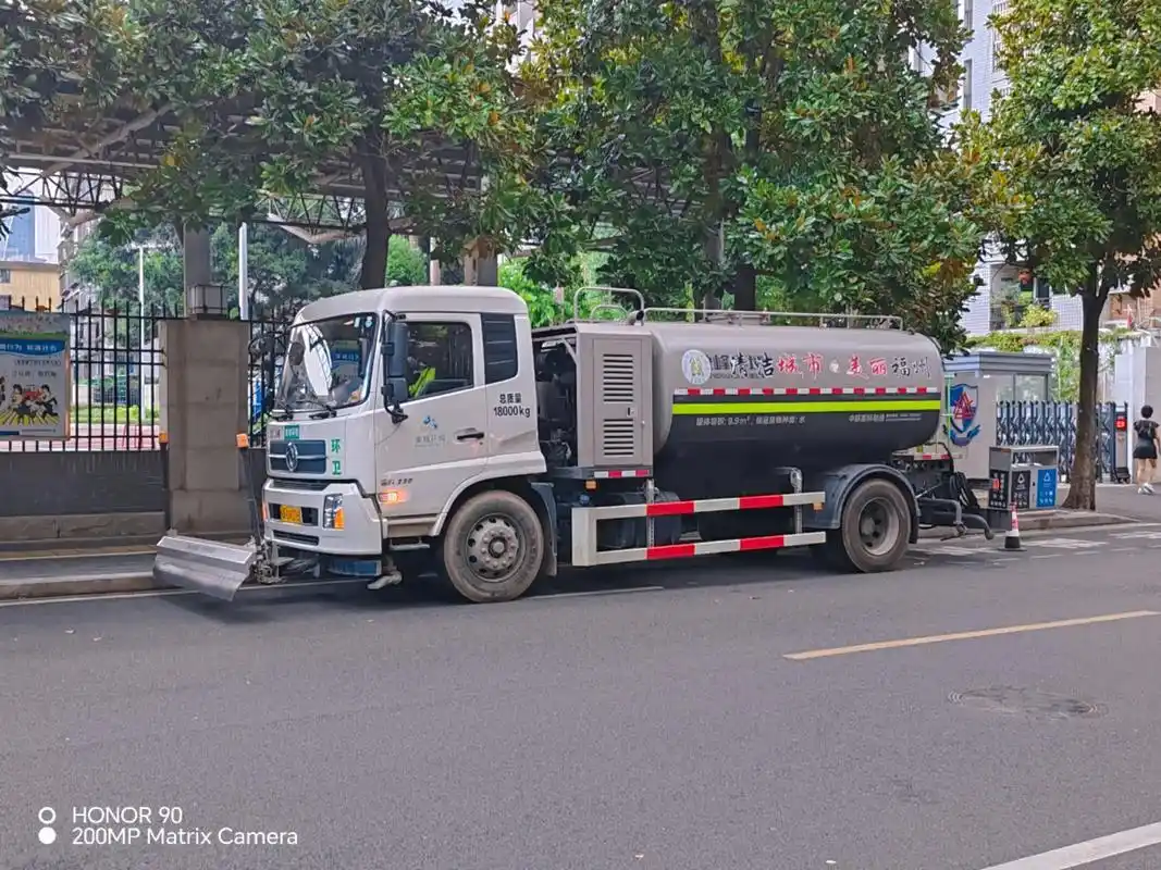 【福州鼓楼环卫车辆】中联盈峰环境18吨高压清洗车多方位展示# - 抖音