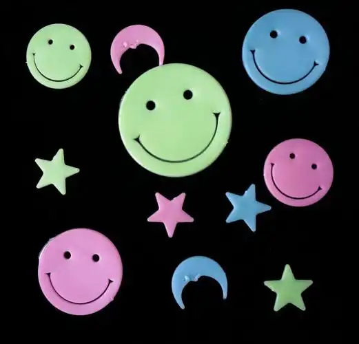 fashion childrens lovely smile luminous stickers