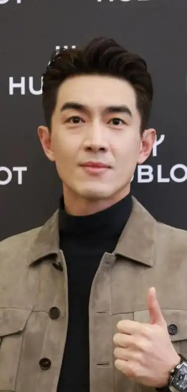 林更新:九亿少女心碎一地 林更新的面相变化引发网友热议,曾经的"九亿