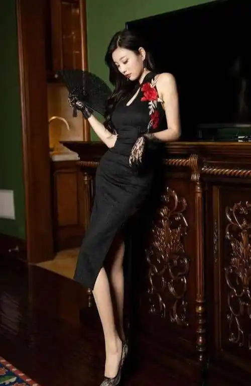 原创黑色旗袍佳人东方气质十足端庄得体充满无限魅力