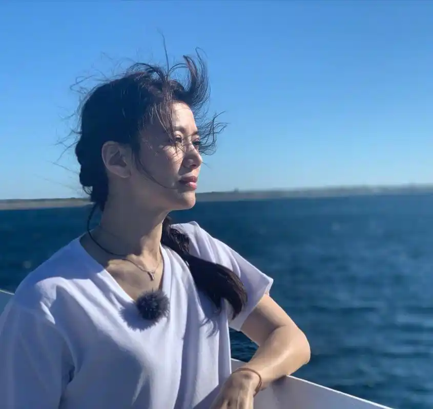 袁咏仪被爆一次买六个爱马仕,本人亲自辟谣,话风可爱求生欲满满