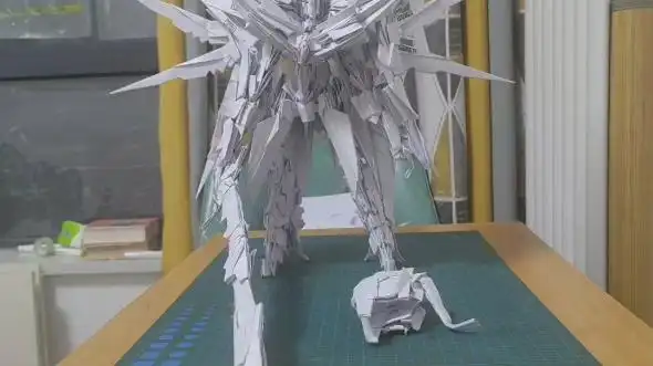 折纸命运高达!太帅了!