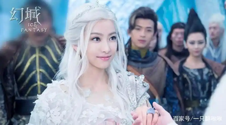 9位女明星白发造型,她是内娱颜霸却翻车,鞠婧祎不是最好看的