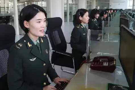 青春绽放在"三尺机台"——西部战区陆军某旅"巾帼建功模范连"话务女兵