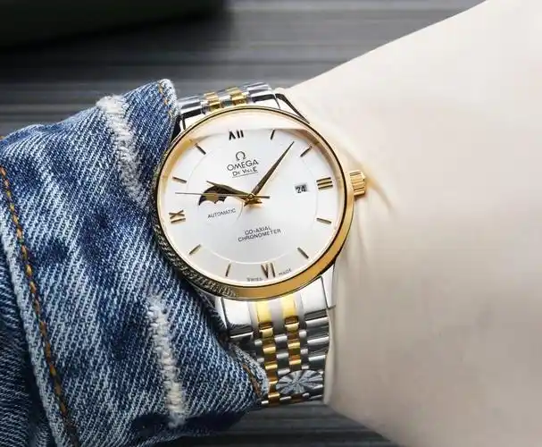 欧米茄 omega 日月星辰系列 搭载定制版原装进口8217机芯 腕表