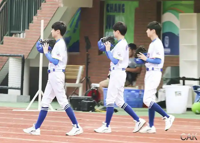 王俊凯# 1609 《我们的少年时代》拍摄 高清