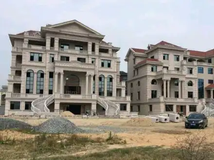 福建农村1000万的别墅,单单干挂石材就300万,楼梯你都没见过!