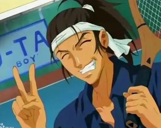 日本动漫《头文字d》男主角藤原拓海,在那个夏天山路下坡赛中没人能