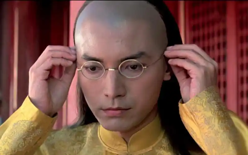 末代皇帝尊龙令人惊叹的的东方神颜值