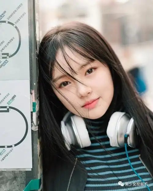 可爱在性感面前不值一提被嘲时尚终结者的圆脸女孩是人间维他命