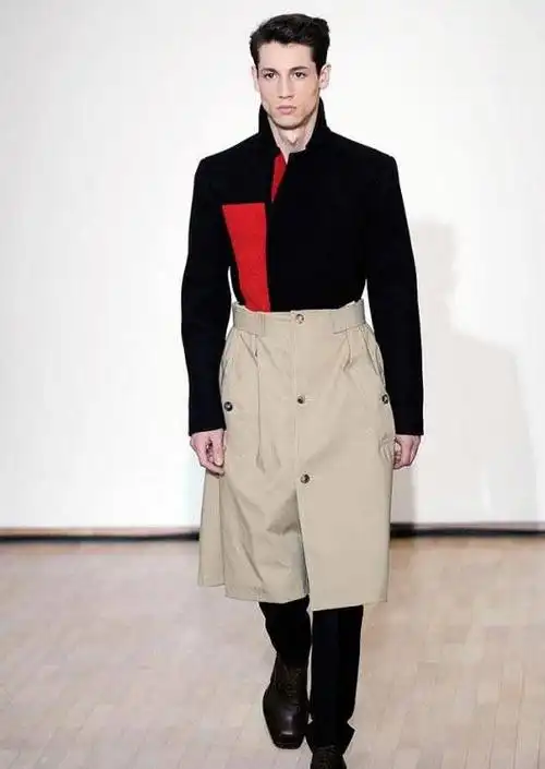 女生都能穿男士西装,男生为什么就不能穿裙子呢?