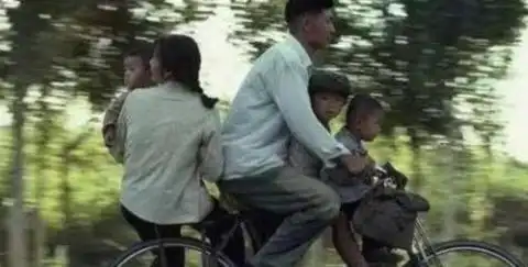 老照片带你回看00年代的中国 看到第7张才知道什么叫美女