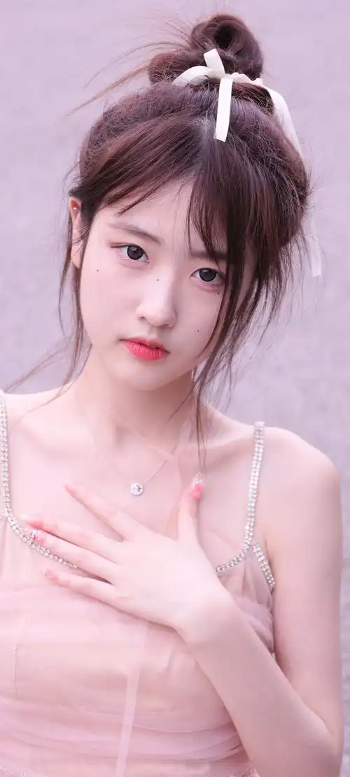 佘颖欣蛇姐绝美壁纸,全屏高清美女图,手机壁纸免费下载