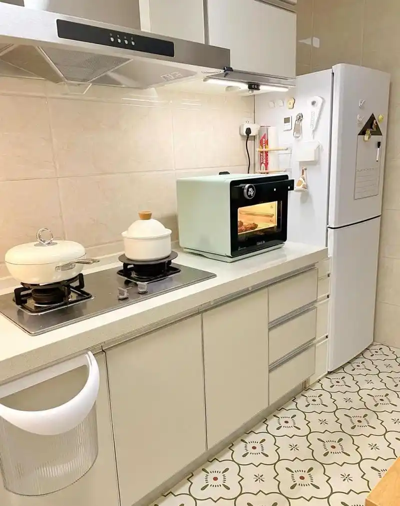 5平米l型奶油小厨房布局,分享爱上人间烟火气 [点亮平安灯]面积:长:3.