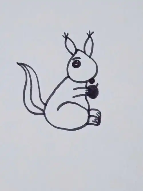 小松鼠简笔画