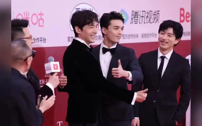 胡歌,吴磊今日红毯生图!