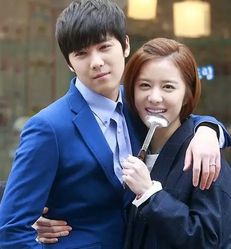 【图】李弘基杨真诚吻戏大曝光 姐弟恋不成问题