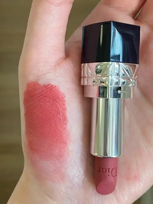 迪奥烈艳蓝金唇膏 色号 772 classic matte薄涂 红豆沙色 日常温柔