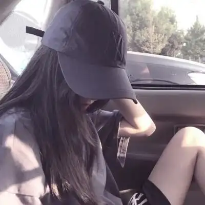 帽子控头像女生
