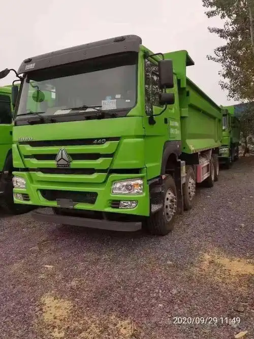 8米库存工程自卸车承德豪沃6.8米自卸车图片