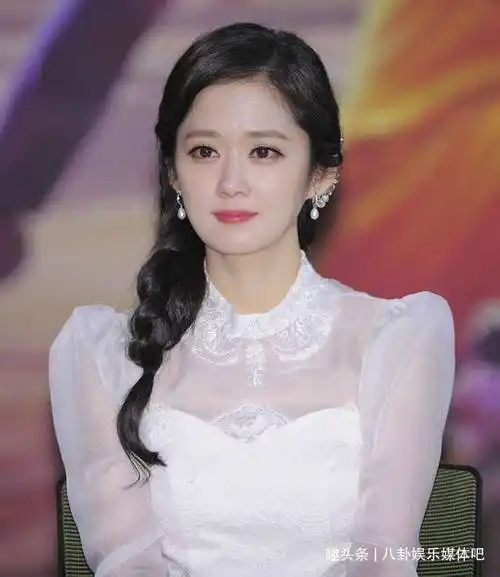 39岁张娜拉童颜外表身材犹如少女模样,到底是有什么美丽秘诀呢?