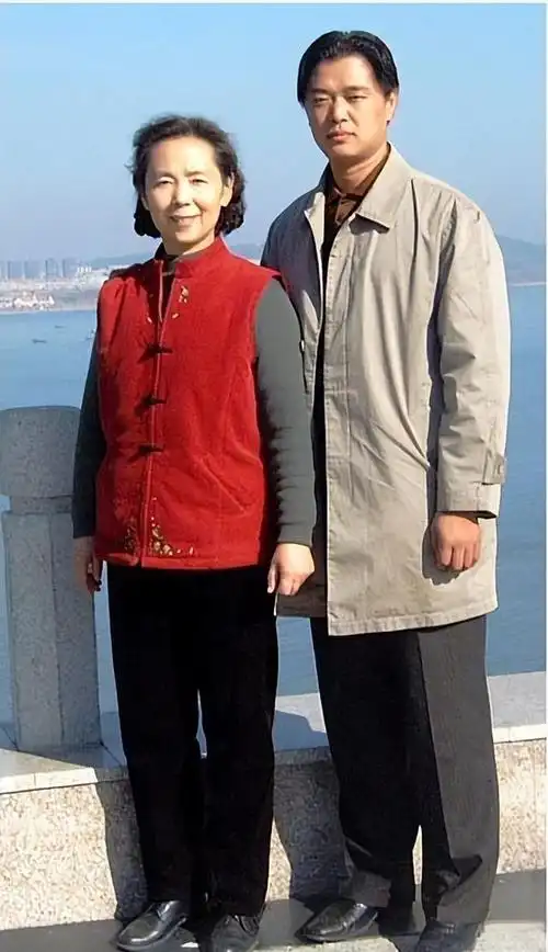 刘尚娴:饰演《英雄儿女》中的"王芳"成名,患难婚姻格外美