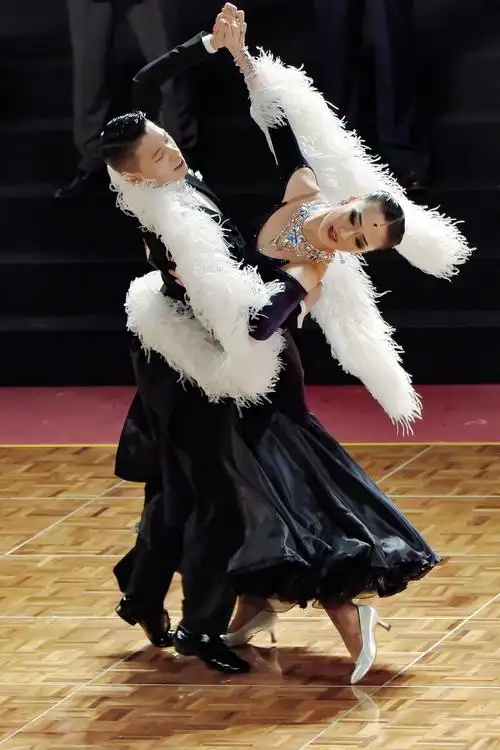 高贵典雅气质大方优雅时尚的华尔兹舞蹈