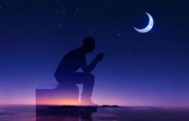 有一个人,曾经陪伴着我走过生命中一段旅程,却在某个时刻,悄然离去