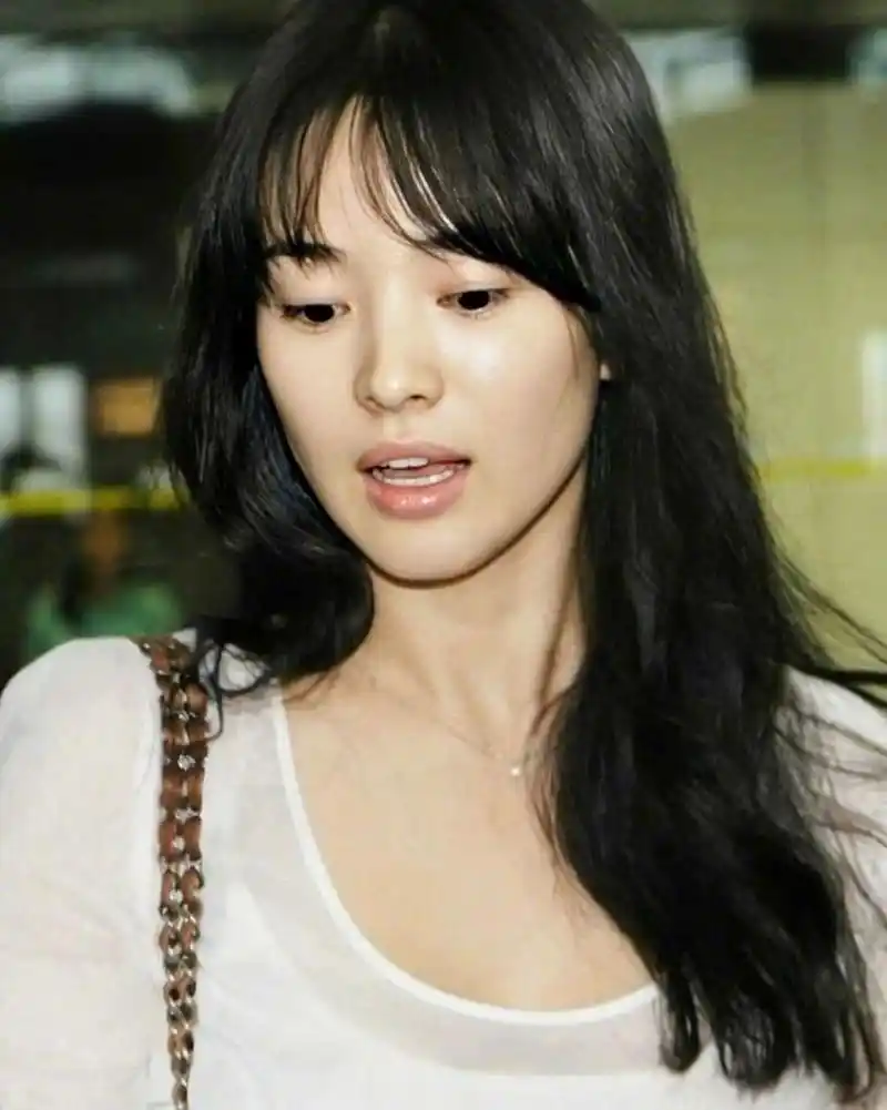 20岁的宋慧乔,嫩得能掐出水,好美!