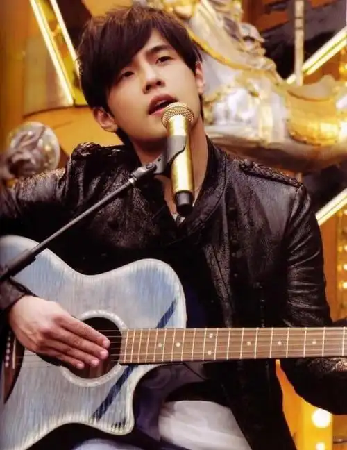 周杰伦(中国台湾男歌手)_石塘网