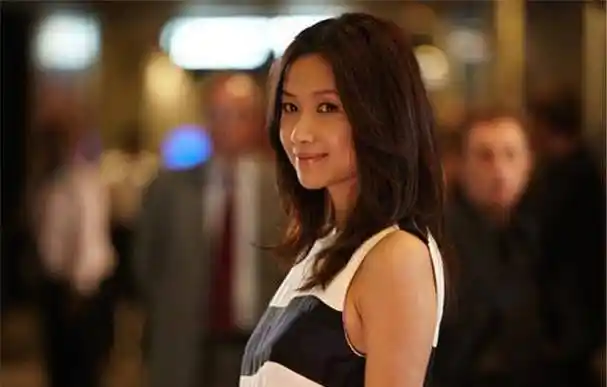 徐静蕾头顶"才女"光环,私下却与王朔传出绯闻,谁是她的贵人?