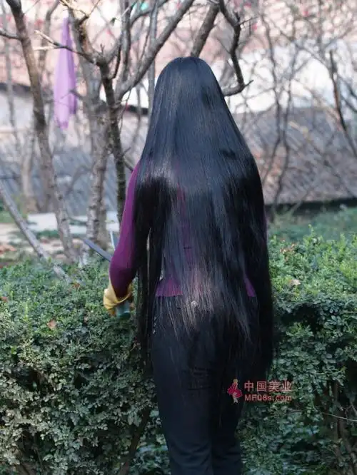 中国美业 长发 图片 >> 正文