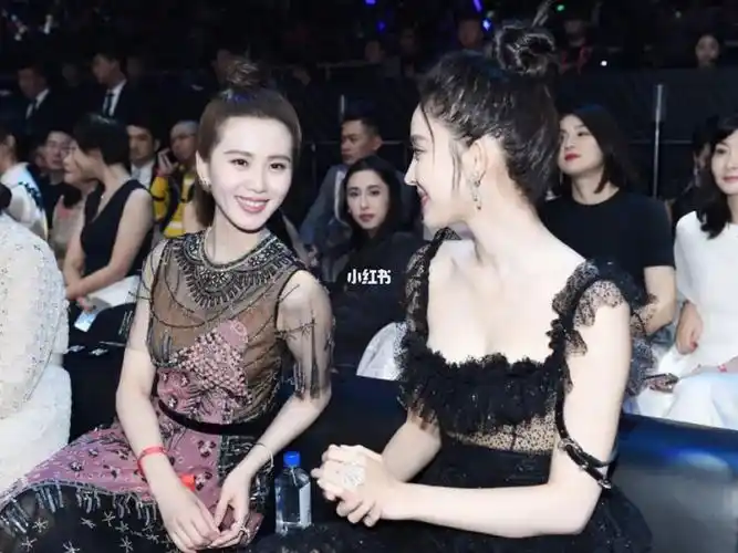 刘诗诗和娜扎同框