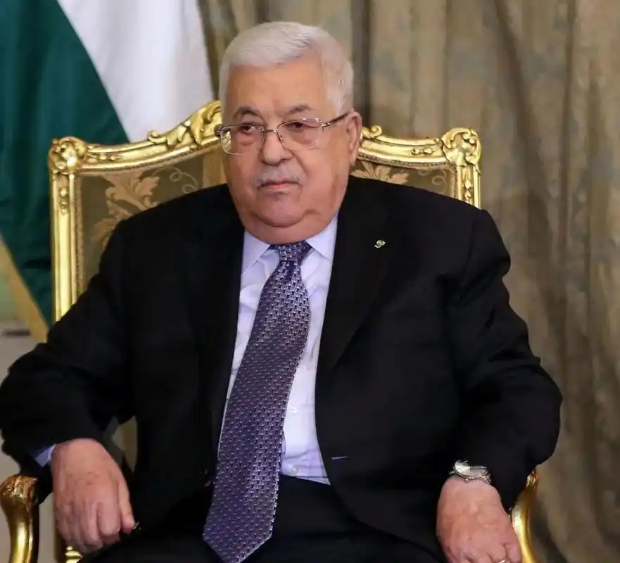 巴勒斯坦总统阿巴斯在接受采访时,将加沙战乱局势归咎于美国.
