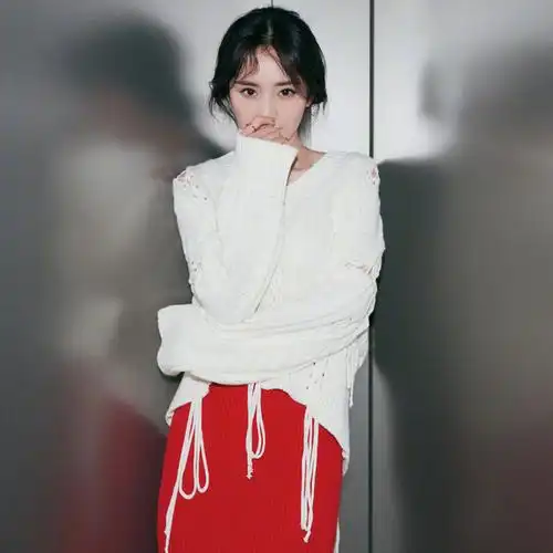 共98 件杨幂绑带裙相关商品