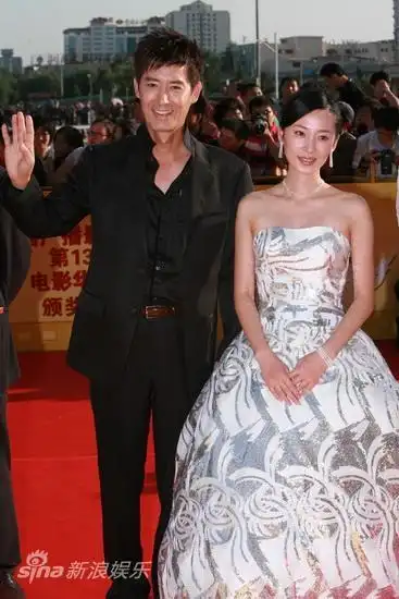 图文第13届华表奖红毯马跃与徐筠亮相