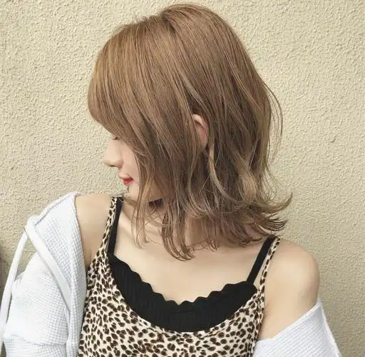 发型|外翻齐肩短发插图9