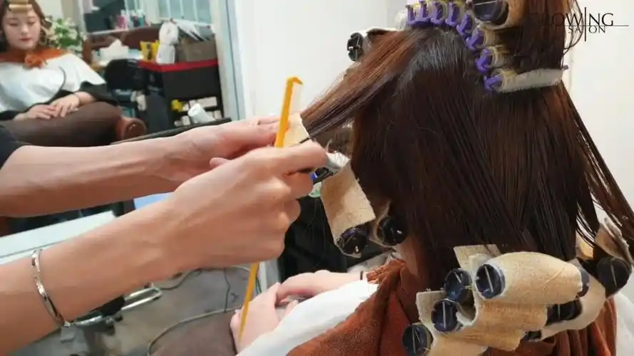 24号杠烫出的大卷有多卷效果让发型师感受意外烫发教程