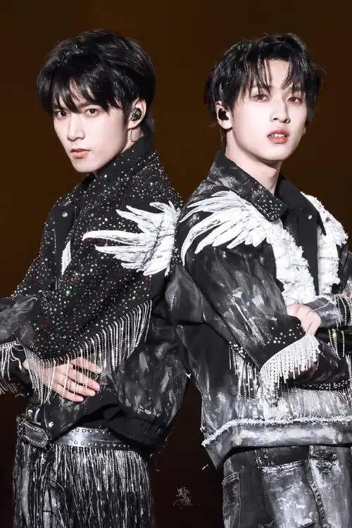 时代少年团演唱会官宣#781507双a驾到通通闪开【刘耀文严浩翔