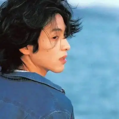 男生头像冷酷帅气阳光图片