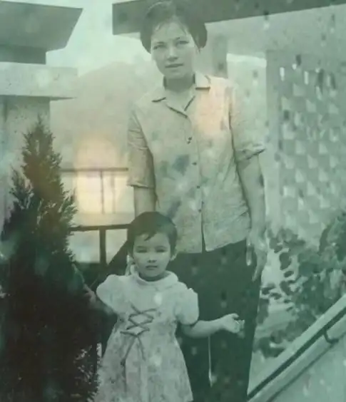 一组周慧敏的老照片曝光一定有你没见过的