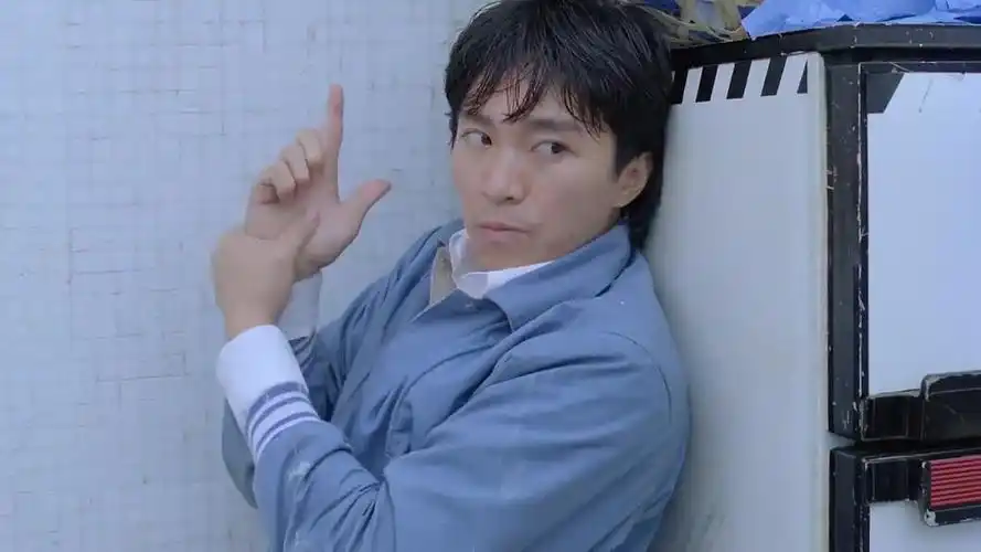 经典就是这么简单 为您推荐: 周星驰逼问张国荣谈谈他与梅艳芳的关系